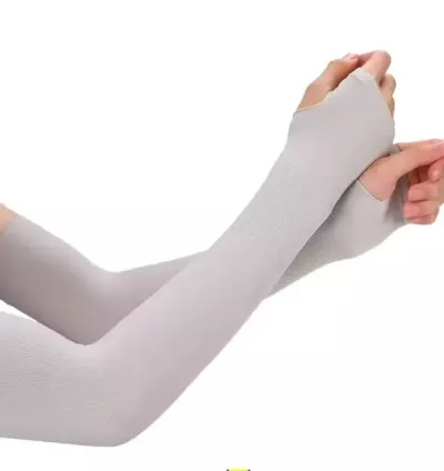 Cooling Arm Sleeves with Thumb Holes Arm Sleeves Cooling Sun Sleeves to Cover Arms Silk Sunscreen Sleeves Prefect for Cycling Driving Golf Running for Men Women